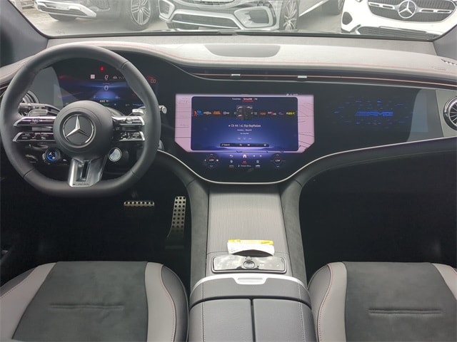 Thumbnail: 2025 Mercedes-Benz EQE - 9