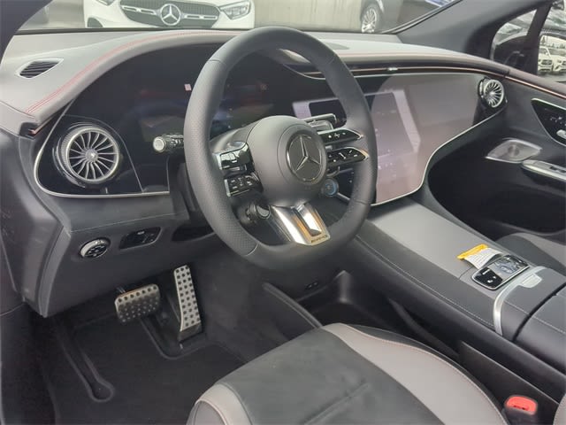 Thumbnail: 2025 Mercedes-Benz EQE - 2