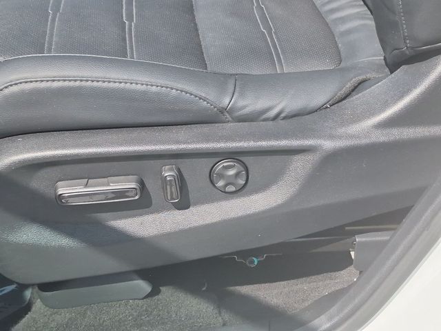 Thumbnail: 2019 Honda CR-V - 25