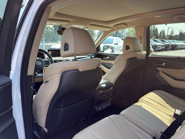 Thumbnail: 2023 Acura MDX - 8