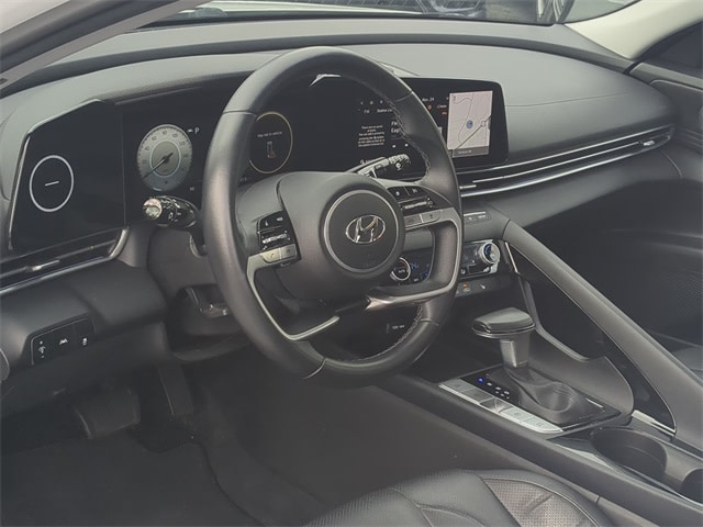 Thumbnail: 2022 Hyundai Elantra - 2