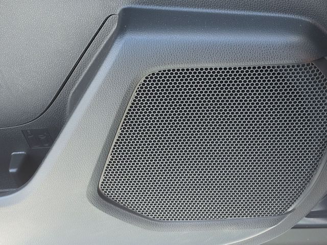 Thumbnail: 2021 Toyota Highlander - 36