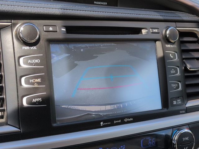 Thumbnail: 2016 Toyota Highlander - 36