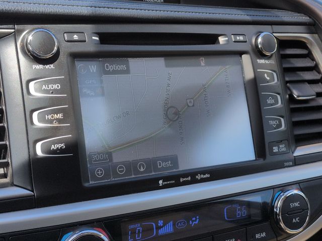 Thumbnail: 2016 Toyota Highlander - 35
