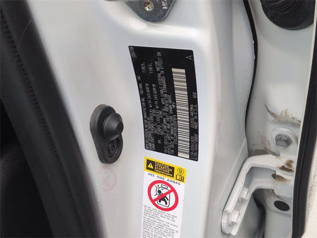 Thumbnail: 2019 Toyota Highlander - 19