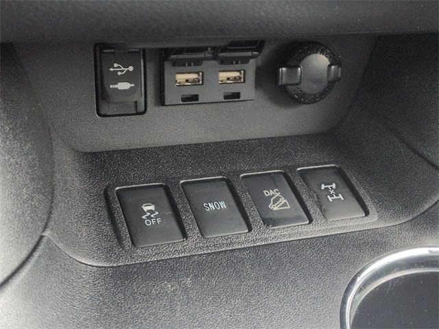 Thumbnail: 2019 Toyota Highlander - 38