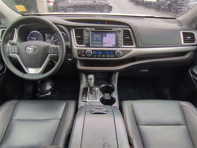 Thumbnail: 2019 Toyota Highlander - 10