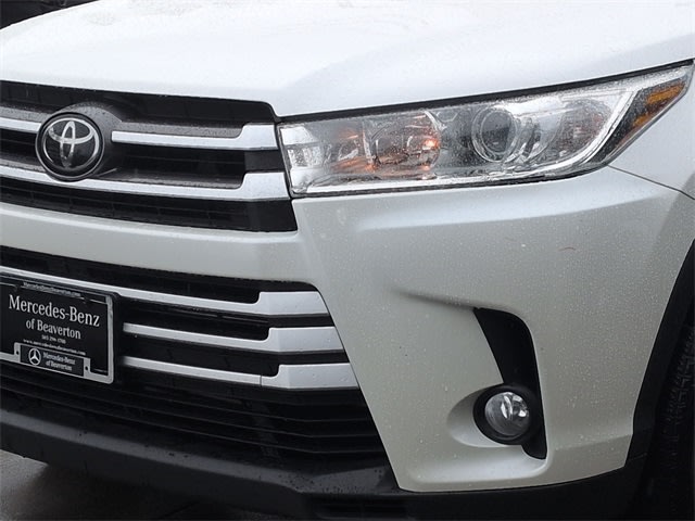 Thumbnail: 2019 Toyota Highlander - 24