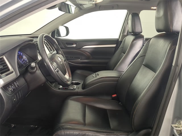 Thumbnail: 2018 Toyota Highlander - 11