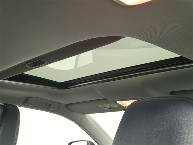 Thumbnail: 2018 Toyota Highlander - 31