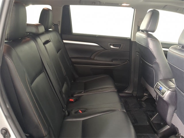 Thumbnail: 2018 Toyota Highlander - 30