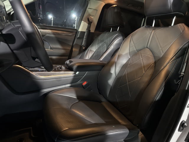 Thumbnail: 2024 Toyota Highlander - 7