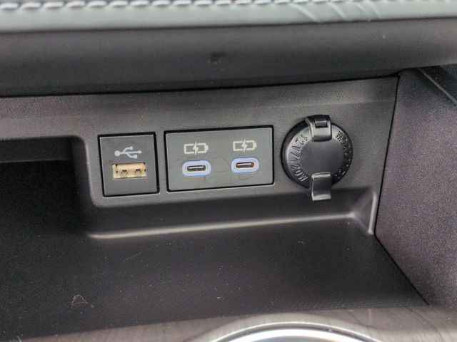 Thumbnail: 2024 Toyota Highlander - 38