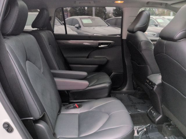 Thumbnail: 2024 Toyota Highlander - 29