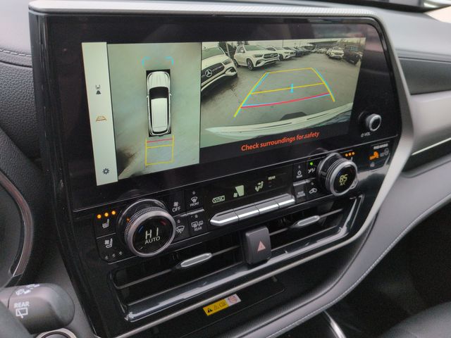 Thumbnail: 2024 Toyota Highlander - 36