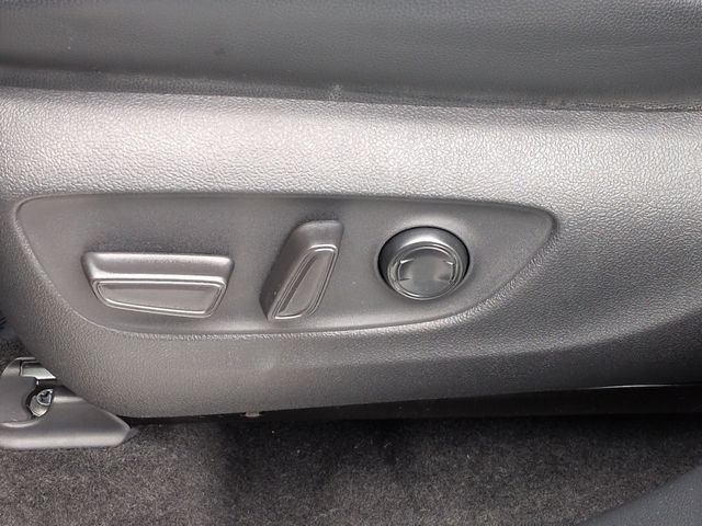 Thumbnail: 2024 Toyota Highlander - 26