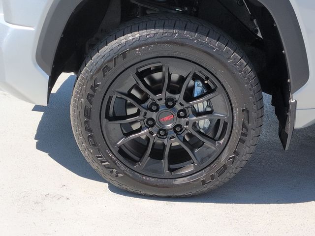 Thumbnail: 2023 Toyota Tundra - 8