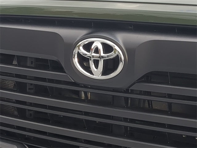 Thumbnail: 2022 Toyota Tundra - 7