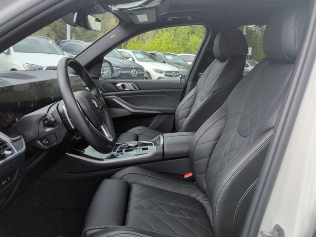 Thumbnail: 2026 BMW X5 - 11