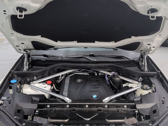 Thumbnail: 2026 BMW X5 - 9