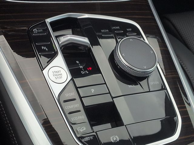 Thumbnail: 2026 BMW X5 - 16