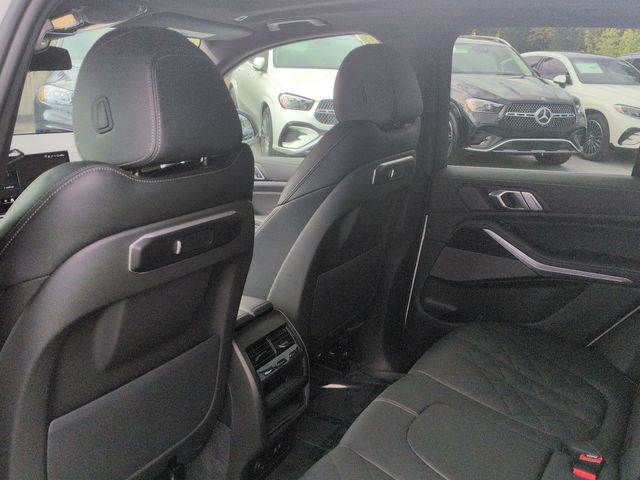 Thumbnail: 2026 BMW X5 - 13