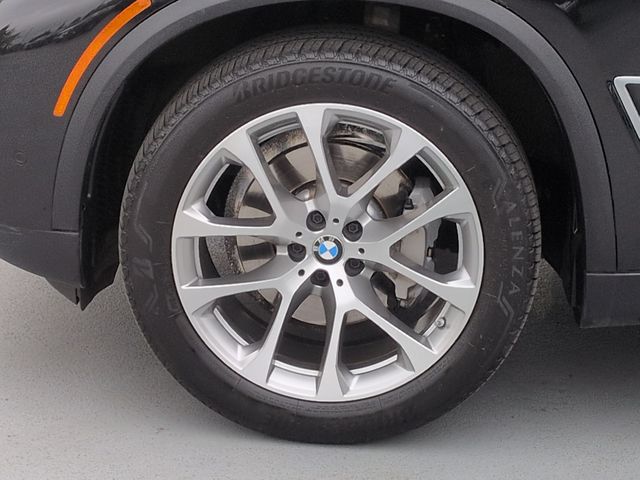Thumbnail: 2021 BMW X5 - 8
