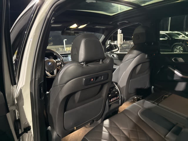 Thumbnail: 2023 BMW X5 - 8