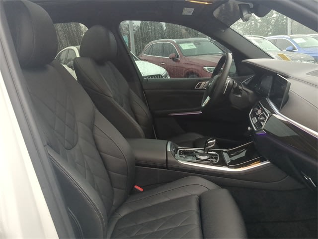 Thumbnail: 2023 BMW X5 - 12