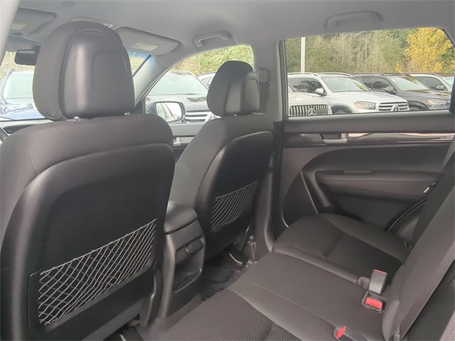 Thumbnail: 2014 Kia Sorento - 13