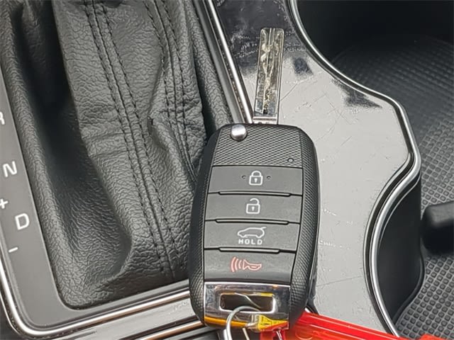 Thumbnail: 2014 Kia Sorento - 35