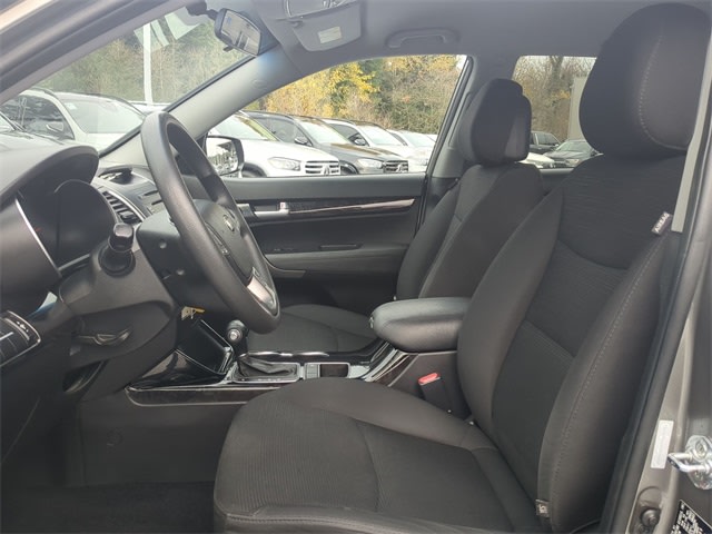 Thumbnail: 2014 Kia Sorento - 11