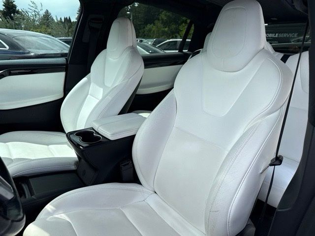 Thumbnail: 2018 Tesla Model X - 7