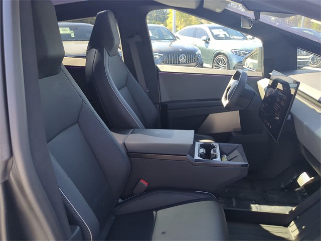 2024 Tesla Cybertruck  7