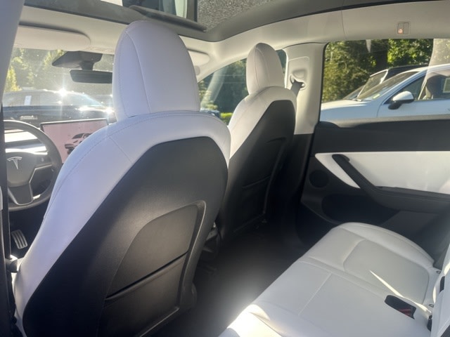 Thumbnail: 2022 Tesla Model Y - 8