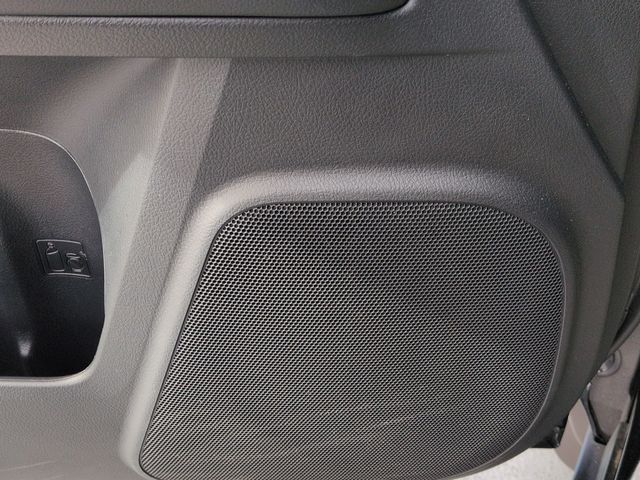 Thumbnail: 2020 Toyota 4Runner - 36