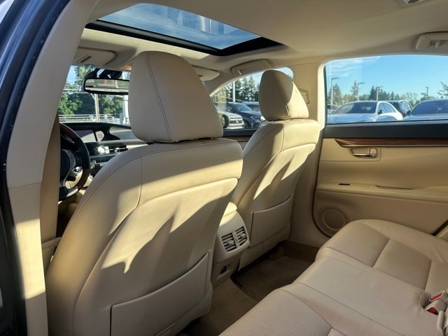 Thumbnail: 2013 Lexus ES - 5