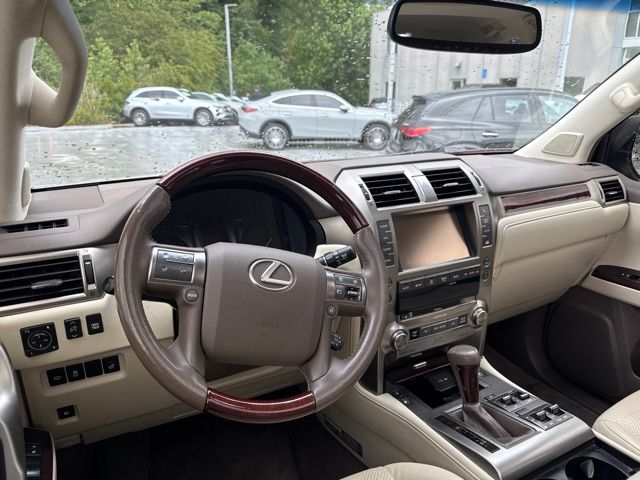 Thumbnail: 2015 Lexus GX - 2