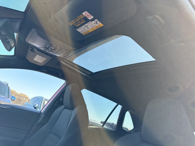 Thumbnail: 2021 Toyota RAV4 - 15
