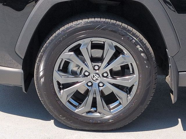 Thumbnail: 2024 Toyota RAV4 - 8