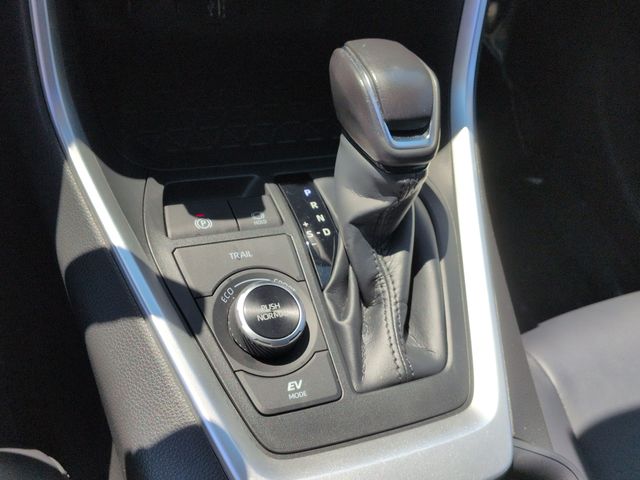 Thumbnail: 2024 Toyota RAV4 - 15