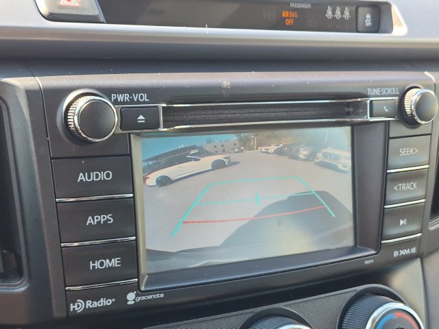 Thumbnail: 2018 Toyota RAV4 - 34