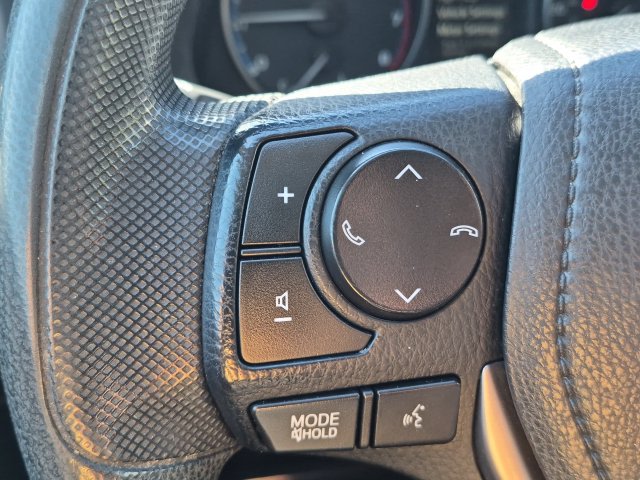 Thumbnail: 2018 Toyota RAV4 - 29