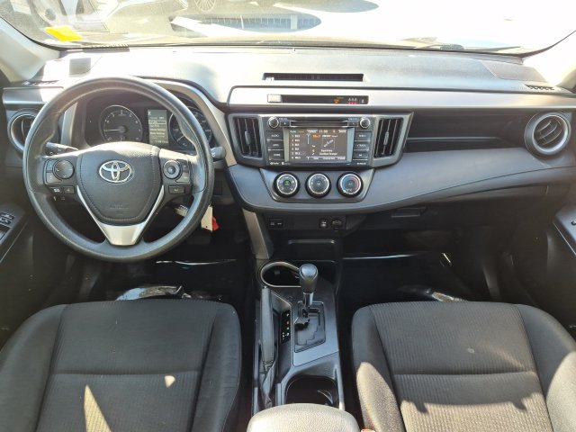 Thumbnail: 2018 Toyota RAV4 - 9
