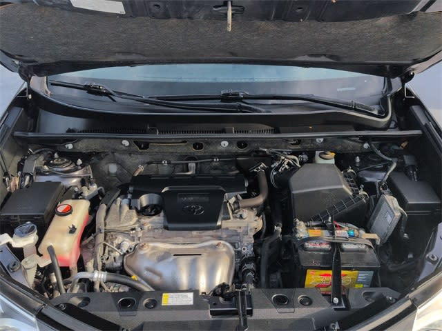 Thumbnail: 2016 Toyota RAV4 - 9