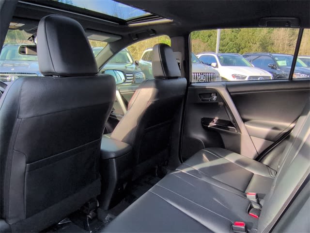 Thumbnail: 2016 Toyota RAV4 - 13