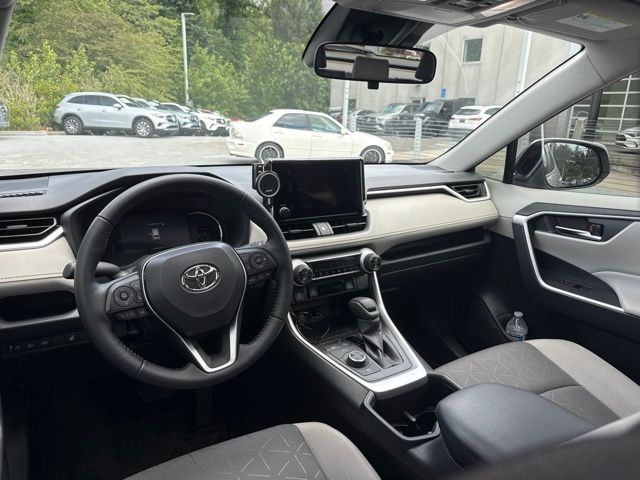 Thumbnail: 2025 Toyota RAV4 - 2