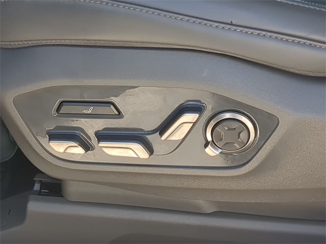 Thumbnail: 2024 Kia EV9 - 27