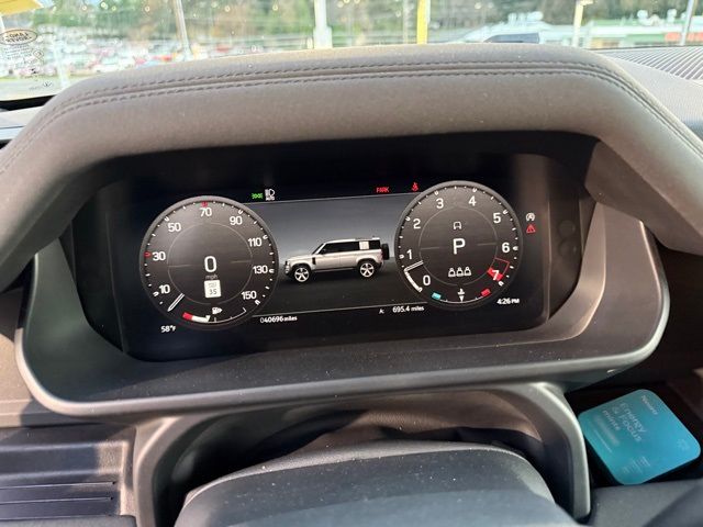 Thumbnail: 2023 Land Rover Defender - 9