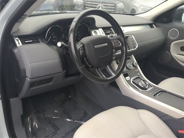 Thumbnail: 2016 Land Rover Range Rover Evoque - 2